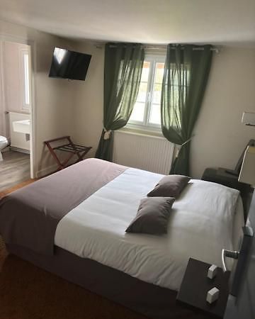 Logis Hotel De La Tour Masseret Ngoại thất bức ảnh